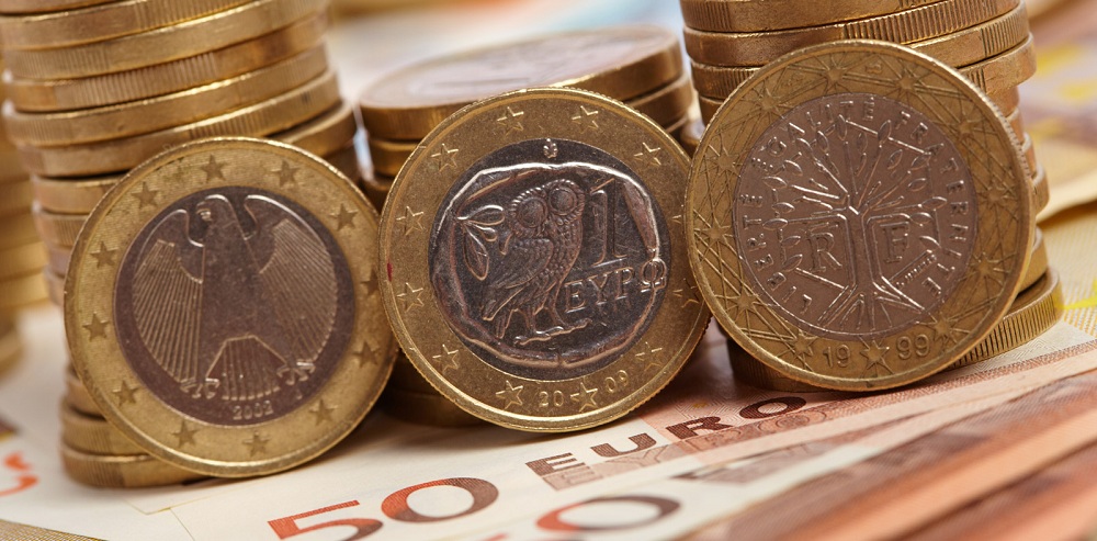 الجنيه الإسترليني يواصل الانخفاض مقابل اليورو