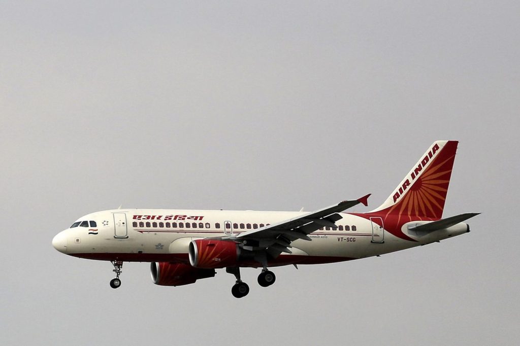 الحكومة الهندية تعتزم بيع حصتها في شركة طيران الهند الوطنية