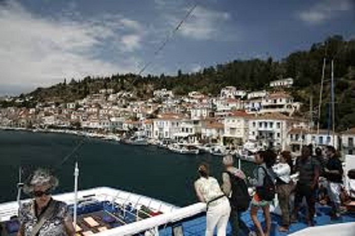 اليونان تأمل في مزيد من النمو في السياحة السياحية