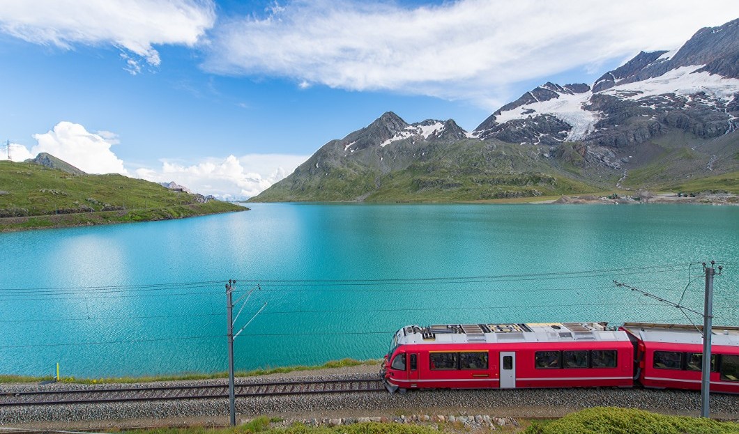 سكة حديد سويسرا الجبلية تحظى بشعبية كبيرة