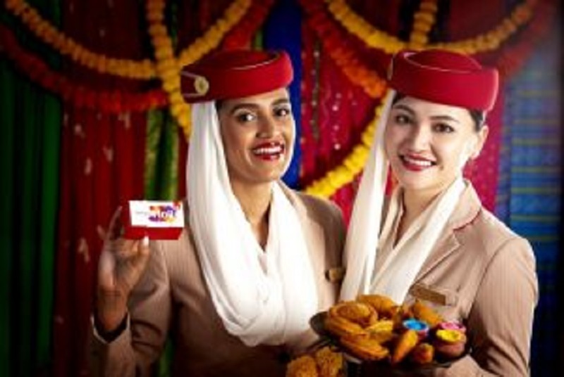 طيران الإمارات تحتضن الثقافات المتنوعة و تحتفل بمهرجان هولي هاي الهندي